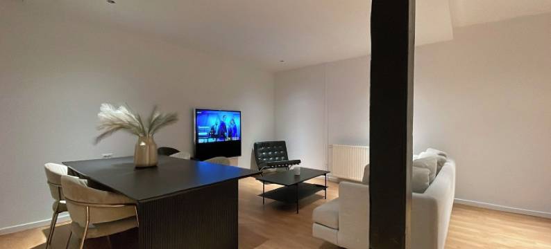 诺德之家，距离机场6分钟，睡6人(Maison Nord 6 min from Airport & Sleep 6)图片