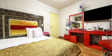 感覺汽車旅館