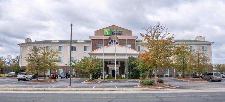 Holiday Inn Express 彭布罗克 by IHG(Holiday Inn Express Pembroke by IHG)图片