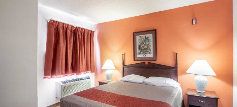 威斯康星萨库维里 6 号汽车旅馆(Motel 6 Saukville, WI)图片