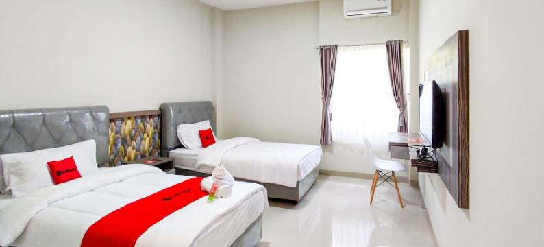 红门酒店-近萨特里亚体育馆区(RedDoorz Syariah Near Gor Satria Area)图片