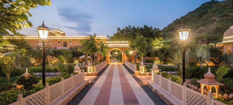 乌代普尔瓦蒂吲哚普拉生命之树度假酒店(Tree of Life Inderpura Resort Udaipurwati)图片