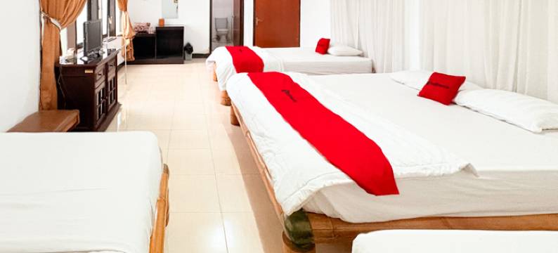 RedDoorz Near Jawa Timur Park 1图片