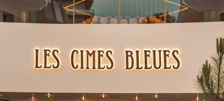 蓝色山峰(Les Cimes Bleues)图片