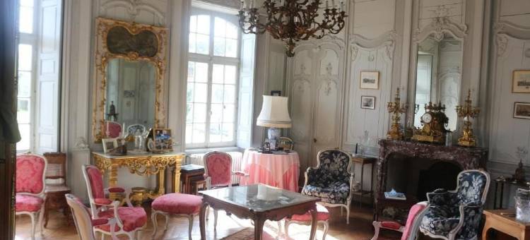 格朗瓦尔城堡(Château de Grandval - Sainte Mere Eglise)图片