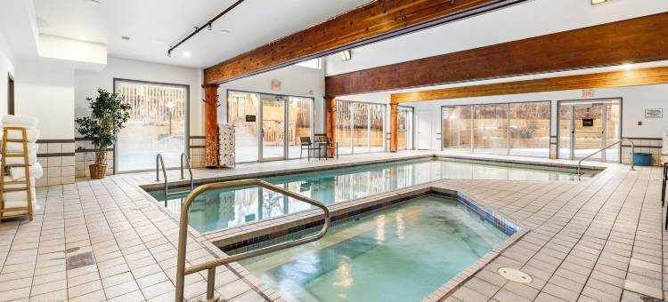 班福洛基山度假村(Banff Rocky Mountain Resort)图片