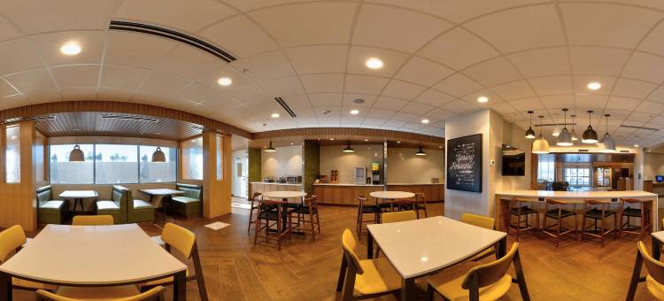 密尔沃基布鲁克菲尔德万枫酒店及套房(Fairfield Inn & Suites Milwaukee Brookfield)图片
