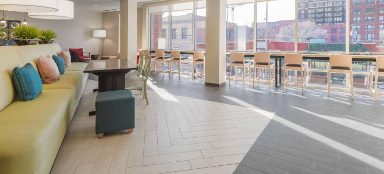 堪萨斯城市中心第2家园套房酒店(Home2 Suites by Hilton - Kansas City Downtown)图片