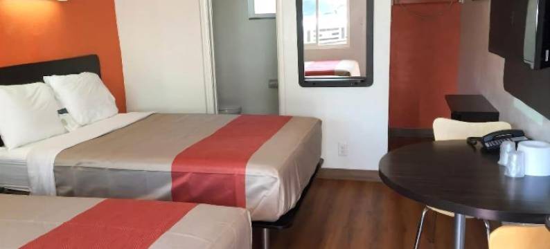 Travelodge by Wyndham Sacramento Convention Center图片