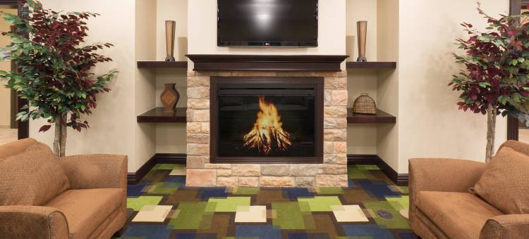 智选假日套房酒店奥马哈我 - 80(Holiday Inn Express & Suites Omaha I - 80)图片