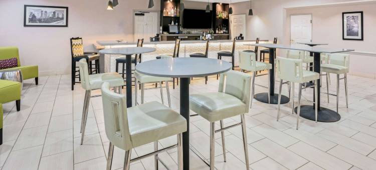 La Quinta Inn & Suites by Wyndham the Woodlands/Spring图片