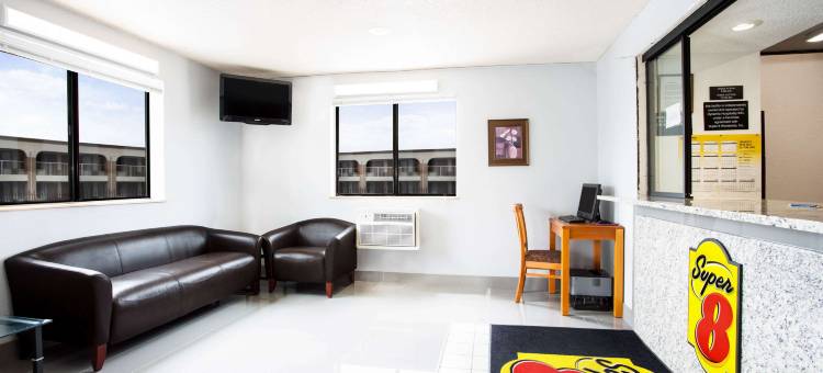 切斯特-里士满地区速8酒店(Super 8 by Wyndham Chester/Richmond Area)图片