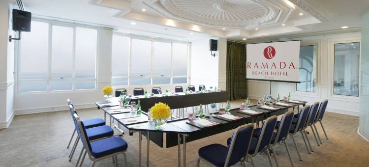 阿吉曼海滩温德姆华美达酒店(Ramada by Wyndham Beach Hotel Ajman)图片