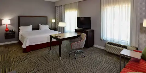 希爾頓歡朋套房酒店-弗雷德裏克斯堡