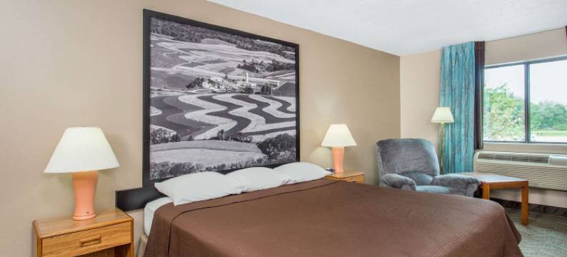 道奇维尔温德姆速8酒店(Super 8 by Wyndham Dodgeville)图片