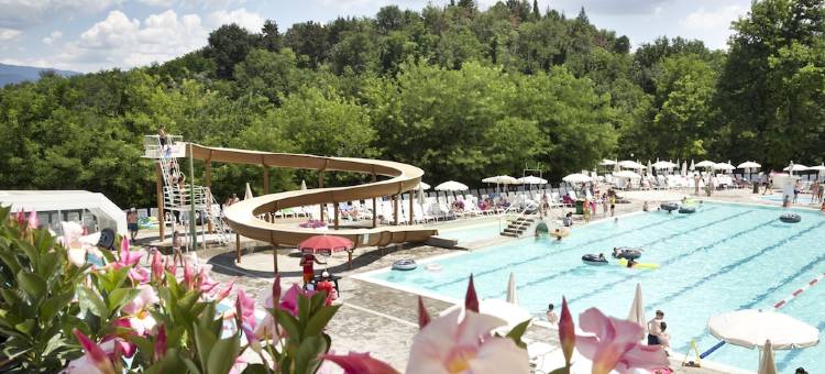 诺切尼吉拉索雷村酒店(hu Norcenni Girasole Village)图片