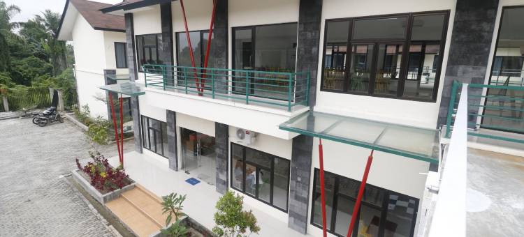 红多兹高级酒店-瓜拉纳穆国际机场(RedDoorz Plus Near Kualanamu Airport)图片