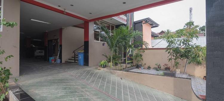 红多兹酒店-近巴厘巴板E沃克购物中心(RedDoorz Near E Walk Mall Balikpapan)图片