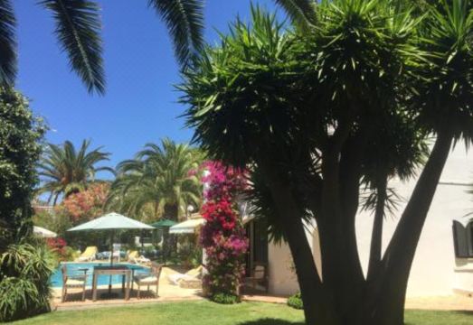 Villa TobiasHotel Overview