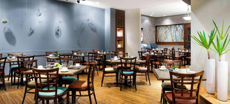 多伦多港口城堡威斯汀酒店(The Westin Harbour Castle, Toronto)图片