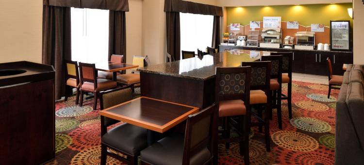 Holiday Inn Express 白宫(Holiday Inn Express White House)图片