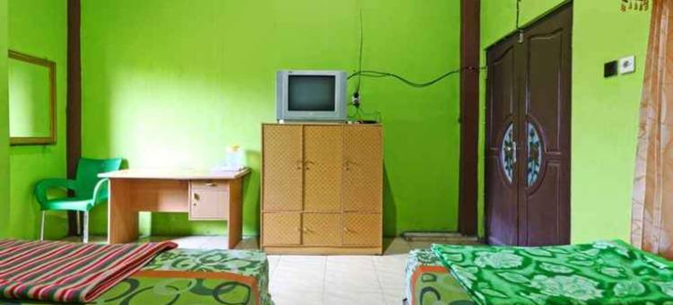 彭吉那潘坎里纳伊斯兰酒店(Penginapan Qarina  Syariah Banjarbaru)图片