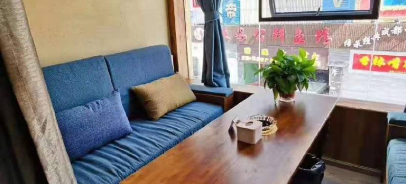 九龙斯勒仓酒店图片