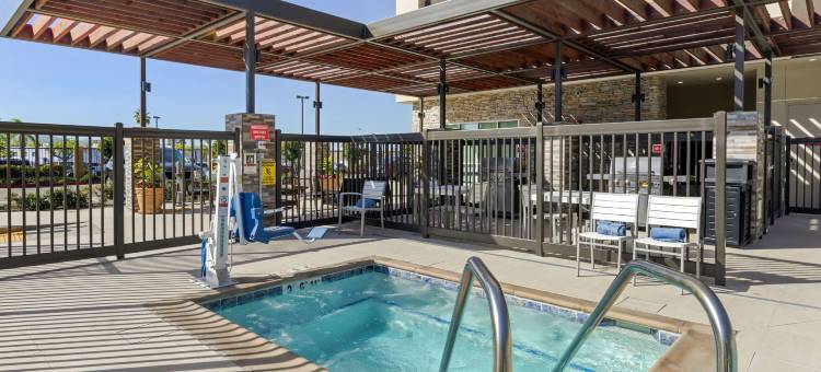 雷德兰兹希尔顿惠庭酒店(Home2 Suites by Hilton Redlands Loma Linda)图片