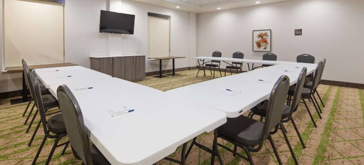 贝斯特韦斯特格林橡树套房酒店(Best Western Green Oak Inn  Suites)图片