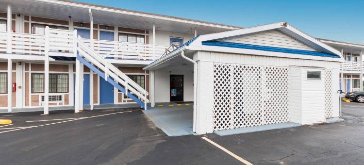 帕克斯堡红地毯旅店(Motel 6 Parkersburg, WV)图片