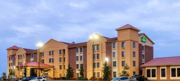 夏莫维尔拉昆塔温德姆套房酒店/ 新河峡谷国家公园(La Quinta Inn & Suites Summersville/New River National Park)图片