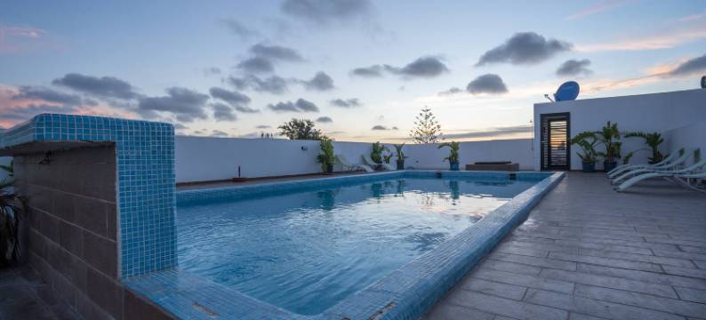 Le Vintage死海配有屋顶泳池(Le Vintage Dead Sea)图片