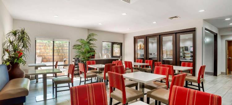 西门购物中心舒适套房酒店(Comfort Suites at WestGate Mall)图片