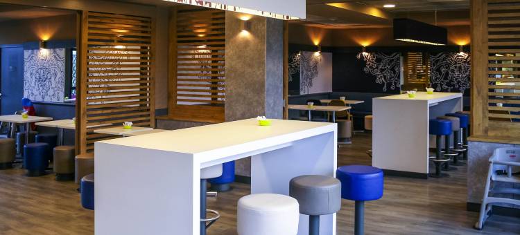 宜必思快捷马恩河谷蓬托孔博酒店(Ibis Budget Marne la Vallée Pontault Combault)图片