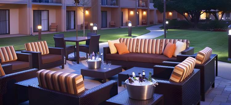 艾迪生希尔顿花园酒店(Hilton Garden Inn Addison)图片