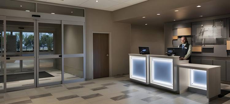 智选假日酒店-波特兰机场(Holiday Inn Express & Suites Portland Airport)图片