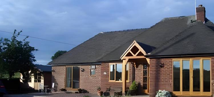 奎丘丹斯通鸽子草原民宿(Quixhill - Denstone - Dove Meadow B & B)图片