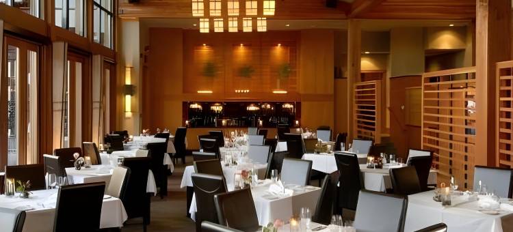 布伦特伍德海湾度假酒店及Spa(Brentwood Bay Resort & Spa)图片