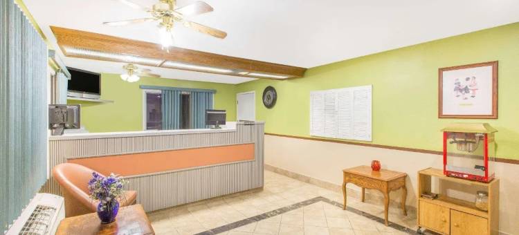 Travelodge by Wyndham Denison图片