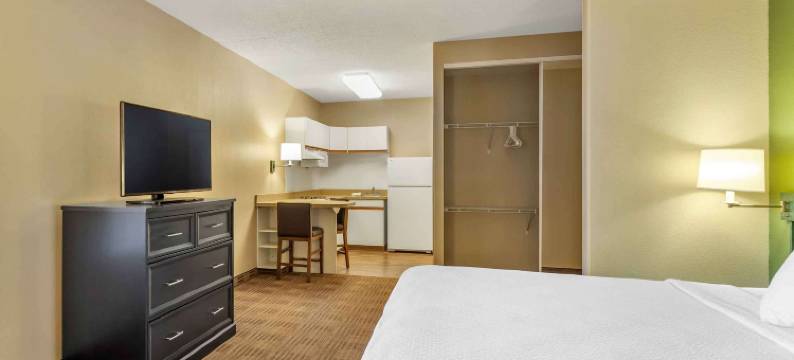 芝加哥弗农希尔斯林恩郡美国长住精选套房酒店(Studio 6 Extended Stay Chicago Vernon Hills Lincolnshire IL)图片