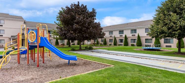 拉丁顿智选假日酒店(Comfort Inn Ludington Near US-10)图片
