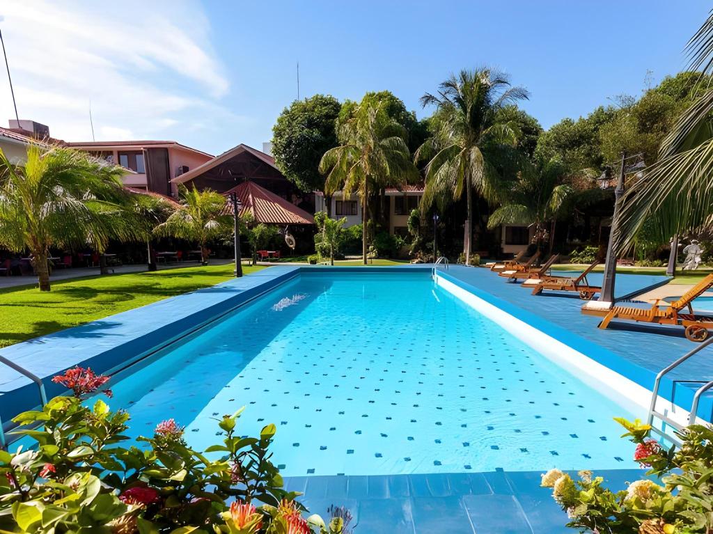 Hotel Cortez Over view