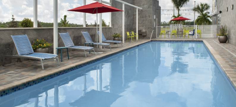 迈尔斯堡机场希尔顿惠庭套房酒店(Home2 Suites by Hilton Fort Myers Airport)图片