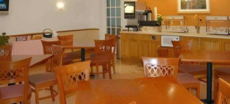 朱庇特拉昆塔温德姆酒店(La Quinta Inn by Wyndham Jupiter)图片