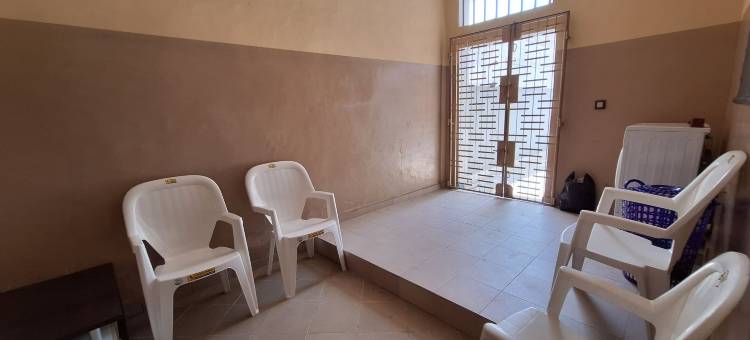Executive King-Size Bed Room In Akpakpa Cotonou Benin图片