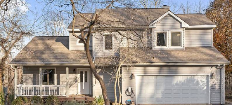 Beautiful Home with Gamers Paradise Game Room!图片