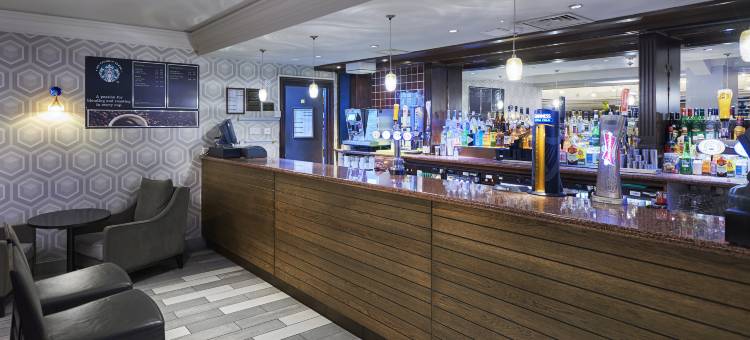 北布里斯托希尔顿逸林酒店(DoubleTree by Hilton Bristol North)图片