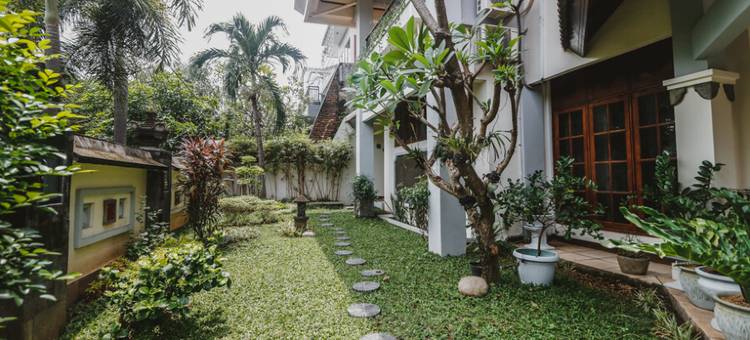 红多兹伊斯兰酒店-近格罗拉德尔塔诗都阿佐2号(RedDoorz Syariah Near Gelora Delta Sidoarjo 2)图片