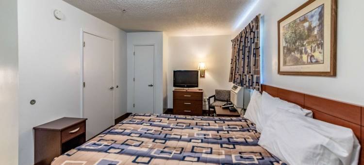 北卡罗莱纳格林斯伯勒 6 号开放式公寓酒店 - I-40(Studio 6 Greensboro, NC - I-40)图片