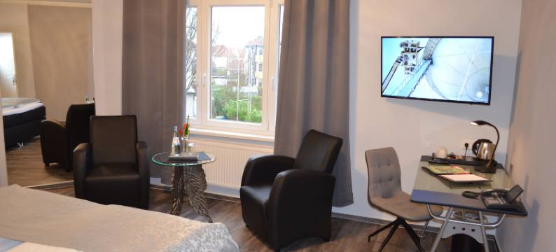 泽耶根布鲁赫餐厅酒店(Ziegenbruch's Hotel & Restaurant)图片